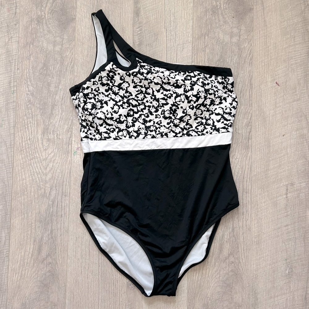 Leilani Black and White One Shoulder Swimsuit Sz 16